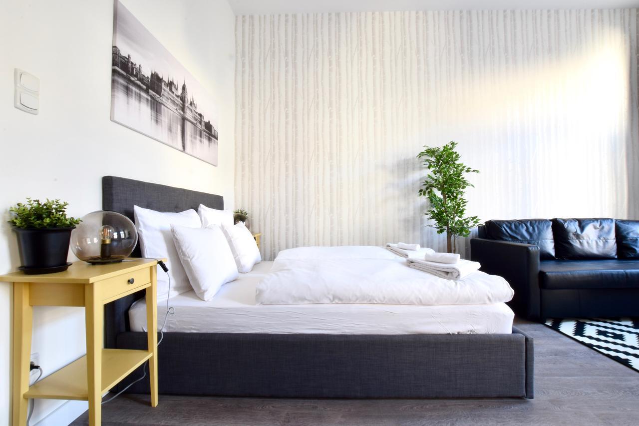 Standard Apartment By Hi5 - Dessewffy 39 Budapest Exterior foto